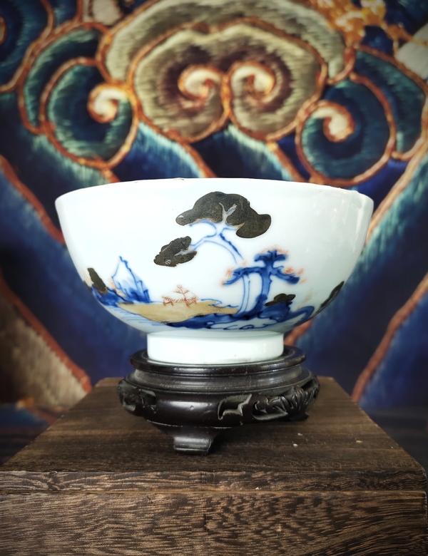 古玩陶瓷【佳士得出品精品】青花加彩山水人物紋茶碗拍賣，當(dāng)前價格9680元