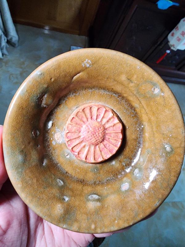 古玩陶瓷龍泉青瓷花卉紋盤拍賣,當前價格288元