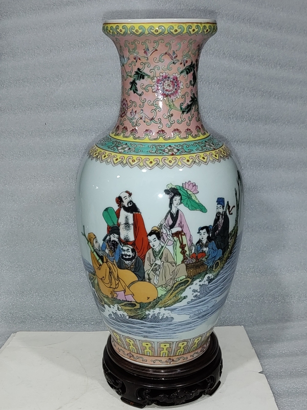 古玩陶瓷粉彩貼花八仙人物紋瓶拍賣,當(dāng)前價(jià)格1888元
