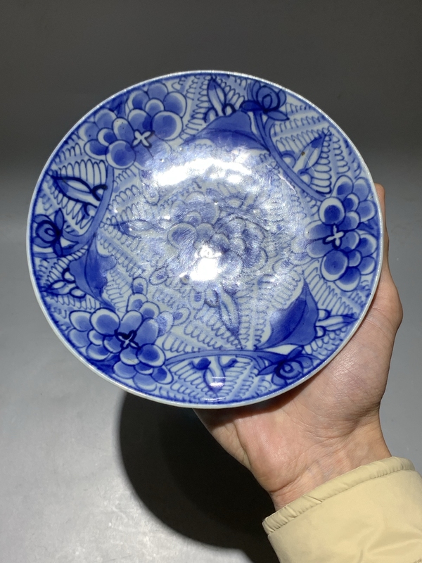 古玩陶瓷清康熙青花葡萄紋盤拍賣,當(dāng)前價(jià)格1888元