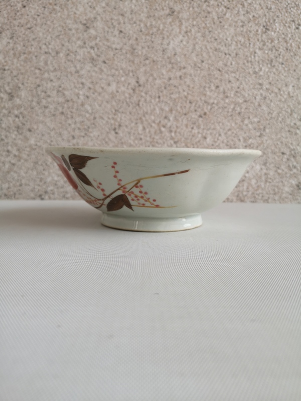 古玩陶瓷粉彩花卉紋葵口碗拍賣,當前價格260元