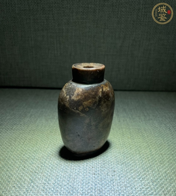 古玩玉器地方玉雕“鼻煙壺”真品鑒賞圖