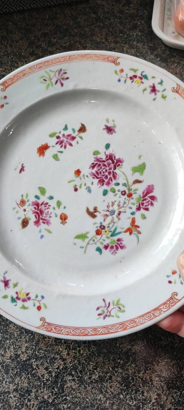 古玩陶瓷粉彩折枝花卉紋折沿盤拍賣,當(dāng)前價格2500元