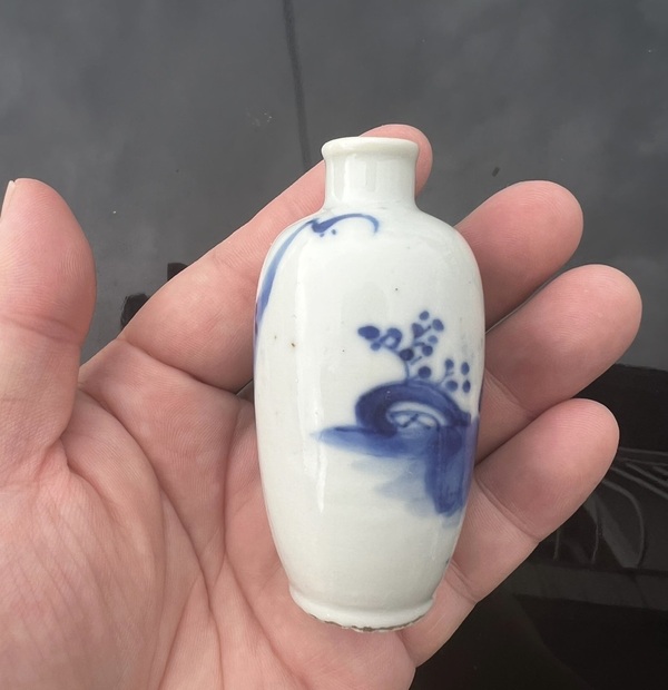 古玩陶瓷青花人物故事紋鼻煙壺拍賣,當前價格2800元