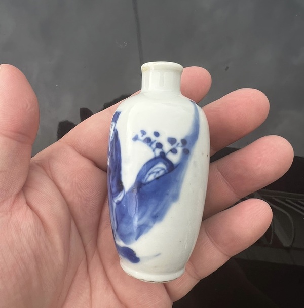 古玩陶瓷青花人物故事紋鼻煙壺拍賣,當前價格2800元
