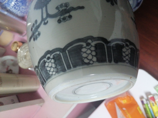 古玩陶瓷康熙花間壽字紋青花罐拍賣,當前價格3888元