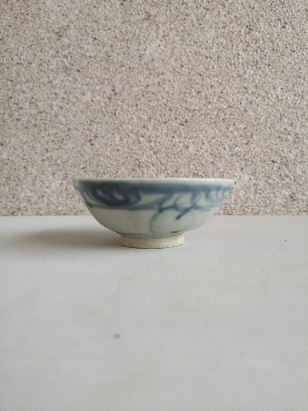 古玩轉(zhuǎn)賣青花云氣紋茶碗拍賣，當(dāng)前價(jià)格17000元