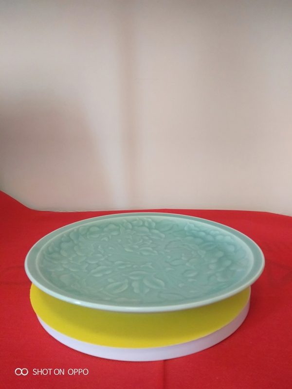 古玩陶瓷豆青釉花卉紋盤拍賣,當(dāng)前價格685元