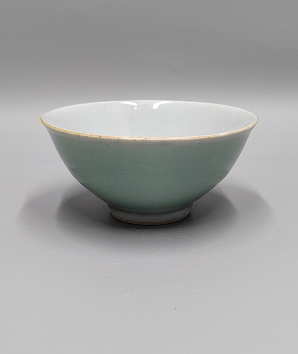 古玩陶瓷清中嘉慶本朝款豆青釉茶盞拍賣,當前價格880元