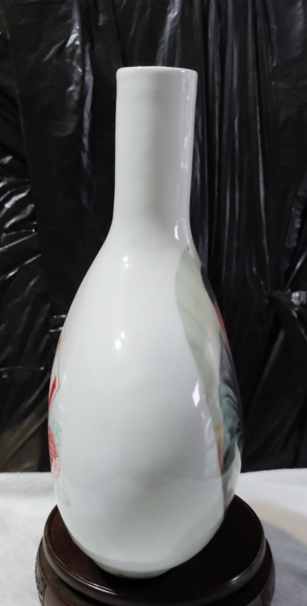 古玩陶瓷粉彩主席造像扁瓶拍賣,當前價格388元