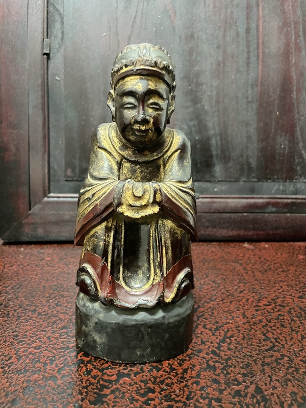古玩雜項清代晚期的木雕像拍賣,當前價格4888元
