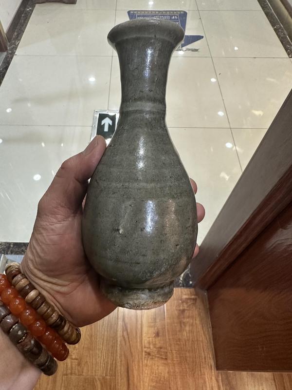 古玩陶瓷放漏龍泉窯青釉瓶拍賣,當前價格5000元
