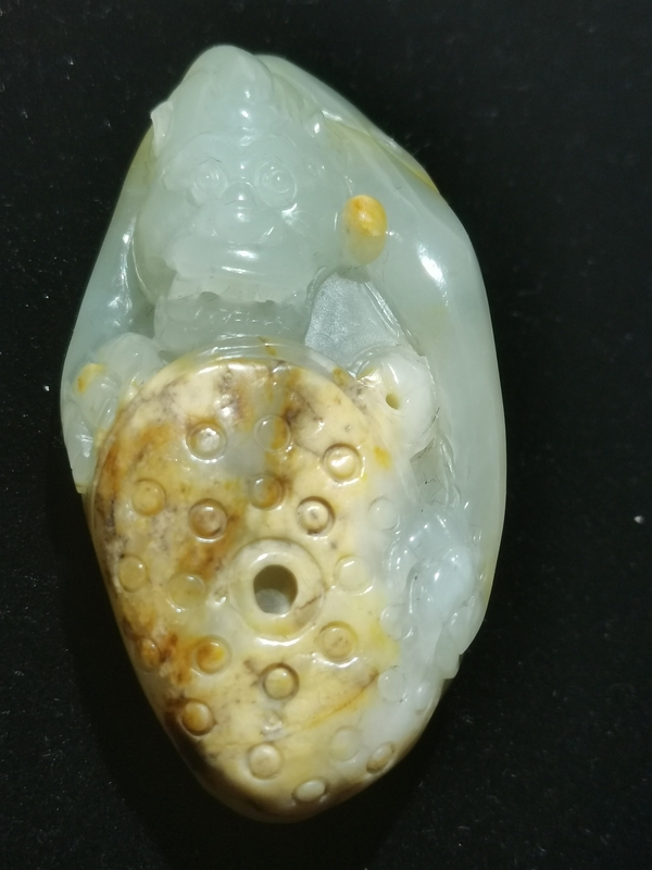 古玩玉器和田籽料玉雕“瑞獸”拍賣,當前價格389元