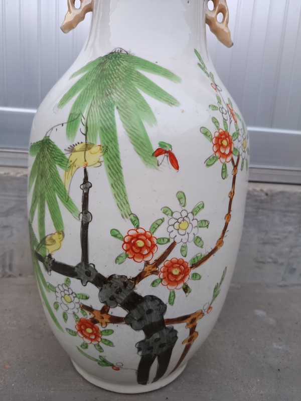 古玩陶瓷花鳥紋雙耳瓶拍賣,當前價格980元