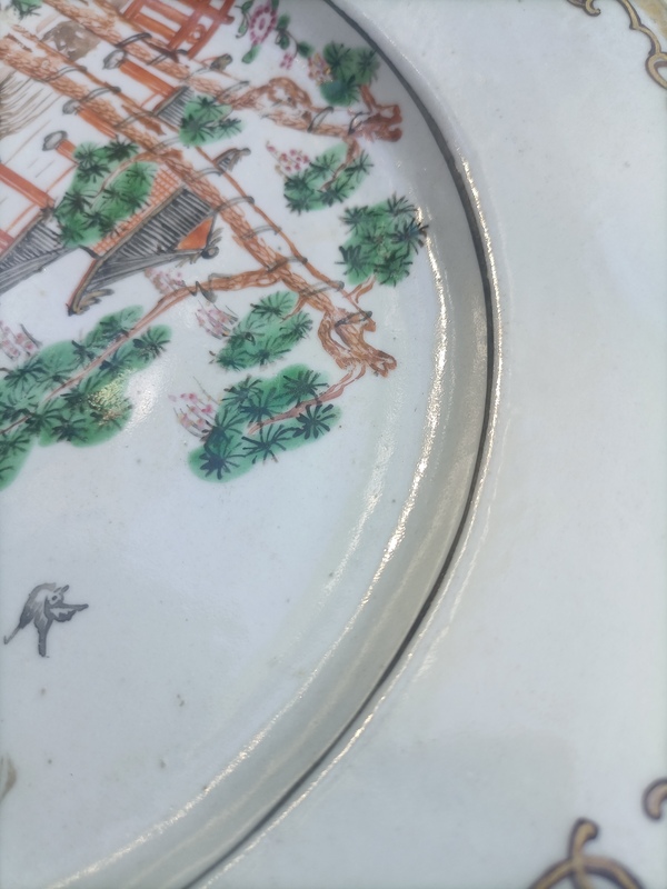 古玩陶瓷乾隆鹿紋粉彩盤拍賣,當前價格3200元