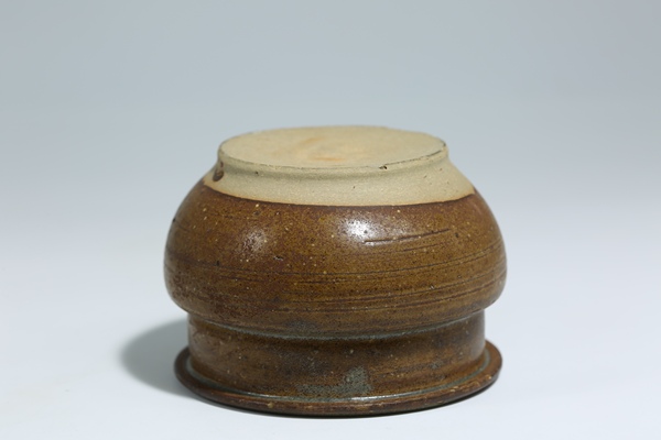 古玩陶瓷贛州窯褐釉香爐拍賣,當前價格2500元