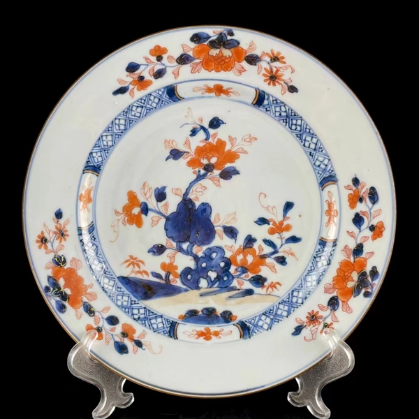 古玩陶瓷青花礬紅洞石花卉紋盤拍賣，當(dāng)前價(jià)格2680元