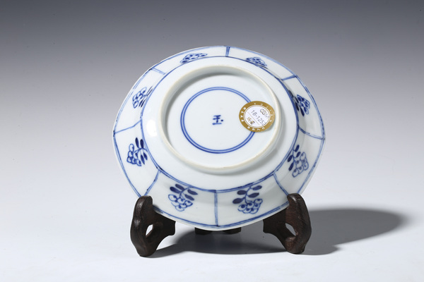 古玩陶瓷清光緒·青花花卉紋花口杯碟一套拍賣，當(dāng)前價(jià)格115元