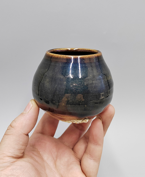古玩陶瓷【已平臺(tái)保真】窯變釉墩式雞心罐拍賣,當(dāng)前價(jià)格320元