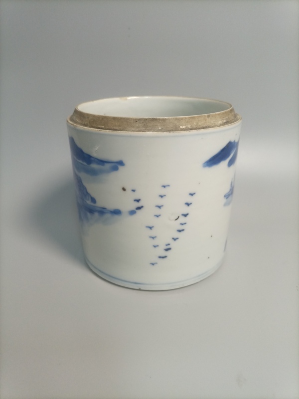 古玩陶瓷清中晚山水紋青花蓋缸拍賣,當(dāng)前價(jià)格1980元