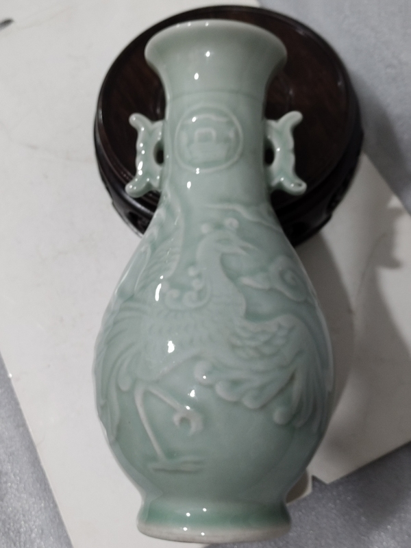古玩陶瓷龍泉窯青釉瓶拍賣,當前價格0元