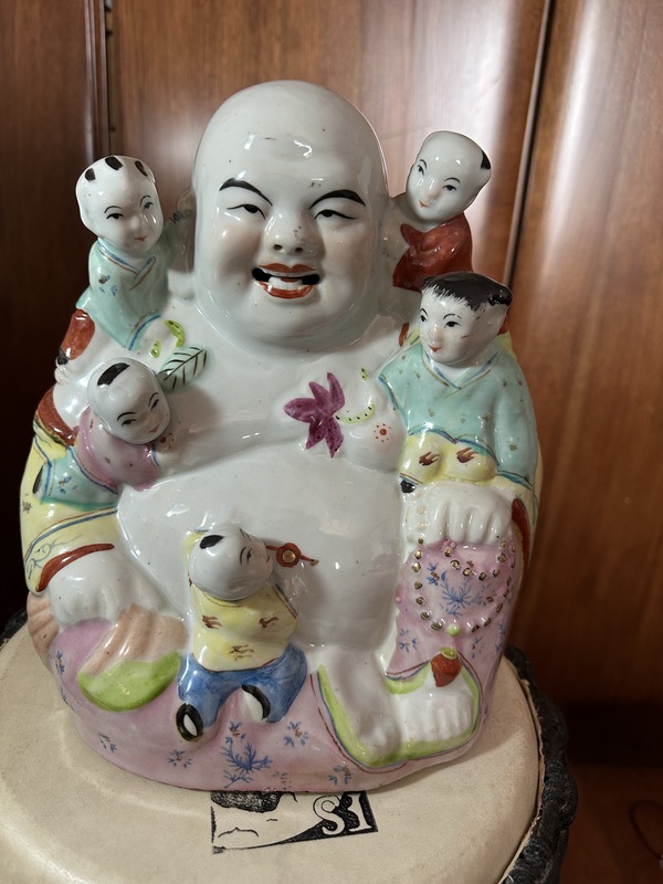古玩陶瓷粉彩彌勒佛坐像拍賣,當(dāng)前價(jià)格1100元