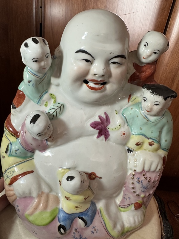 古玩陶瓷粉彩彌勒佛坐像拍賣,當(dāng)前價(jià)格1100元