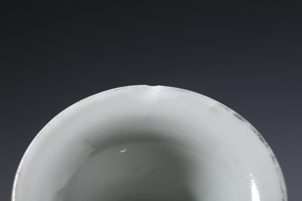 古玩陶瓷民國·淺絳彩花鳥詩文鋪首耳瓶拍賣，當(dāng)前價(jià)格135元