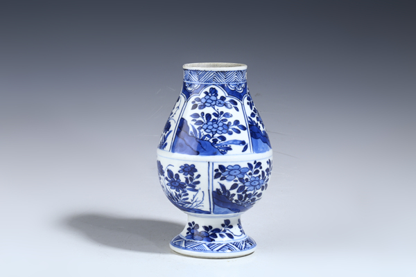 古玩陶瓷清康熙·青花開窗花卉紋琵琶尊(翠毛藍(lán))拍賣,當(dāng)前價格2980元