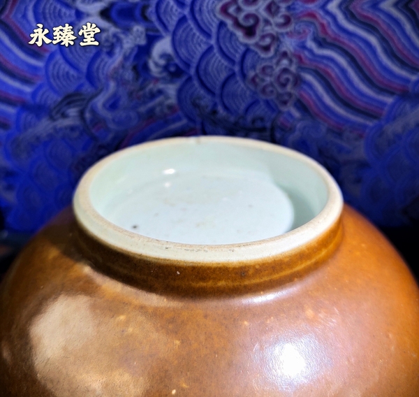 古玩陶瓷雍正外紫金釉內(nèi)粉彩花卉紋墩式碗拍賣(mài)，當(dāng)前價(jià)格5580元