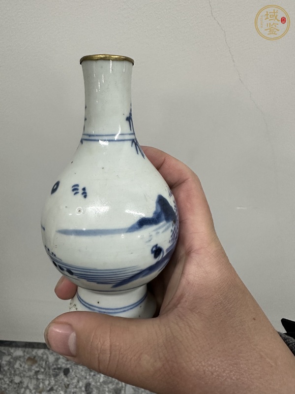 古玩陶瓷青花山水瓶真品鑒賞圖