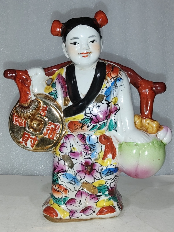 古玩陶瓷粉彩招財(cái)童子擺件拍賣,當(dāng)前價(jià)格888元