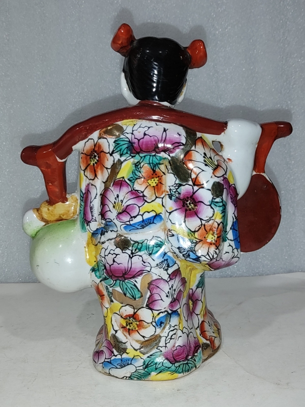 古玩陶瓷粉彩招財(cái)童子擺件拍賣,當(dāng)前價(jià)格888元