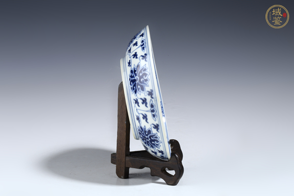 古玩陶瓷清光緒·青花纏枝蓮紋盤(官)
真品鑒賞圖