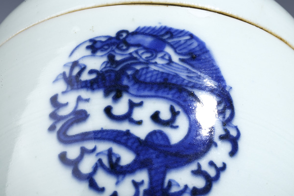 古玩陶瓷晚清·青花團龍紋蓋缸拍賣,當前價格930元