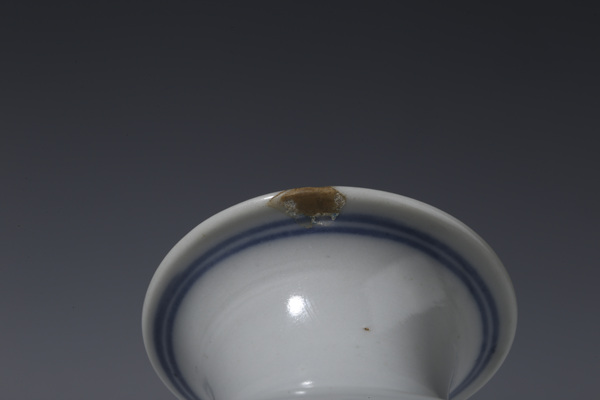 古玩陶瓷清中期·青花花卉紋瓶拍賣,當前價格708元