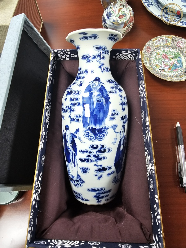 古玩陶瓷青花八仙人物花口瓶，注意品相真品鑒賞圖