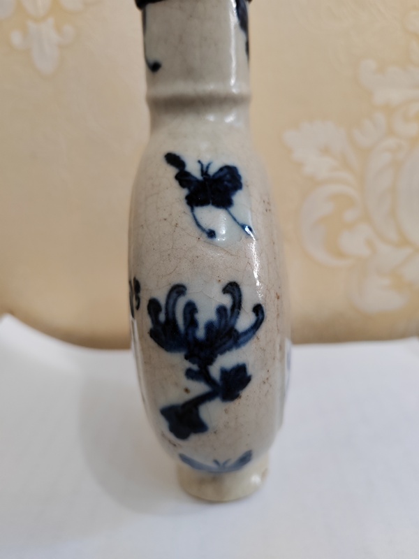 古玩陶瓷釉里紅青花抱月瓶拍賣,當前價格3600元