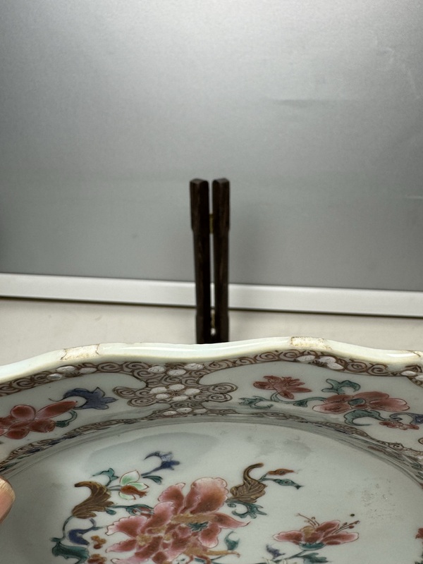 古玩陶瓷雍正粉彩花卉紋盤拍賣,當前價格3200元