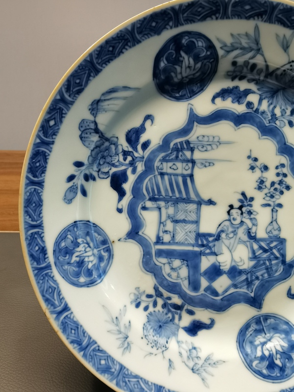 古玩陶瓷康熙翠毛藍(lán)青花童子折桂圖折沿盤(pán)拍賣(mài),當(dāng)前價(jià)格3000元
