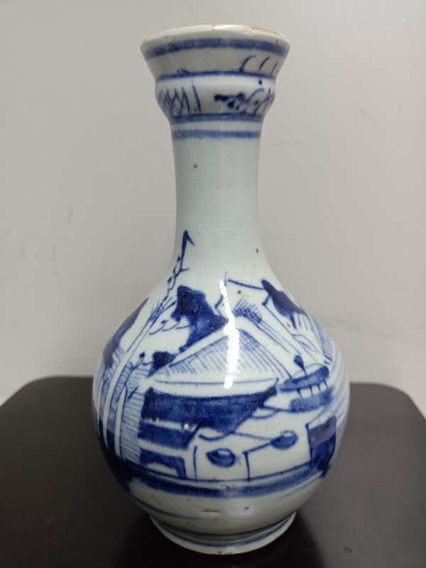 古玩轉(zhuǎn)賣(mài)青花蒜頭瓶拍賣(mài),當(dāng)前價(jià)格500元