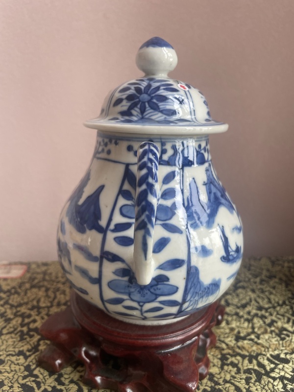 古玩陶瓷青花雙耳壺拍賣,當(dāng)前價格8000元