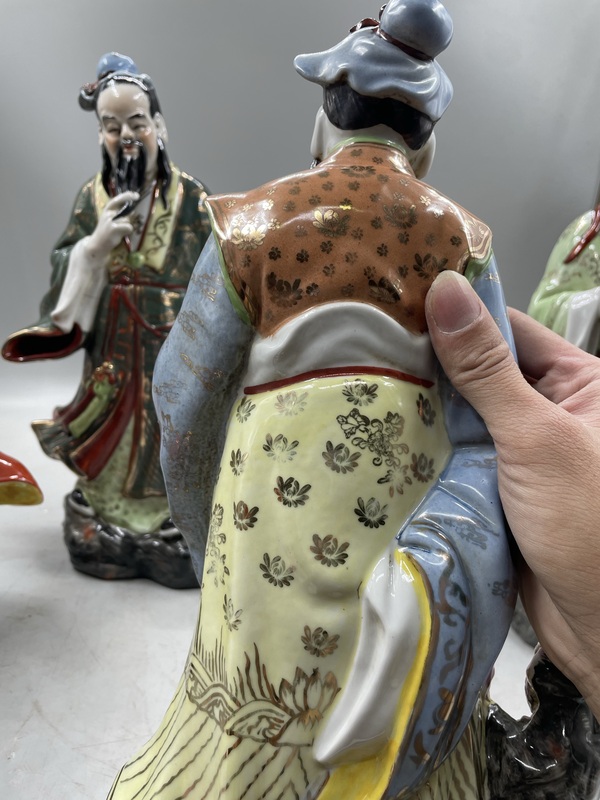 古玩陶瓷人物塑像拍賣,當前價格2600元