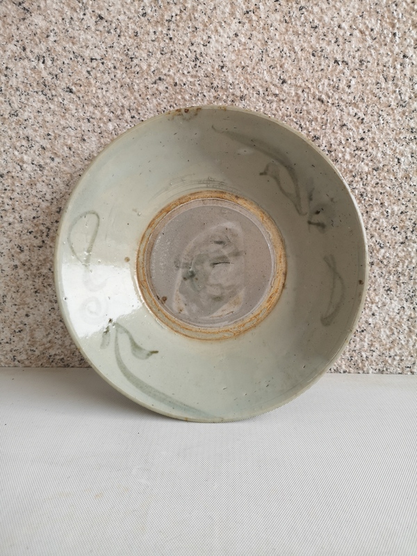 古玩陶瓷龍泉青瓷青花花卉盤拍賣,當(dāng)前價(jià)格580元