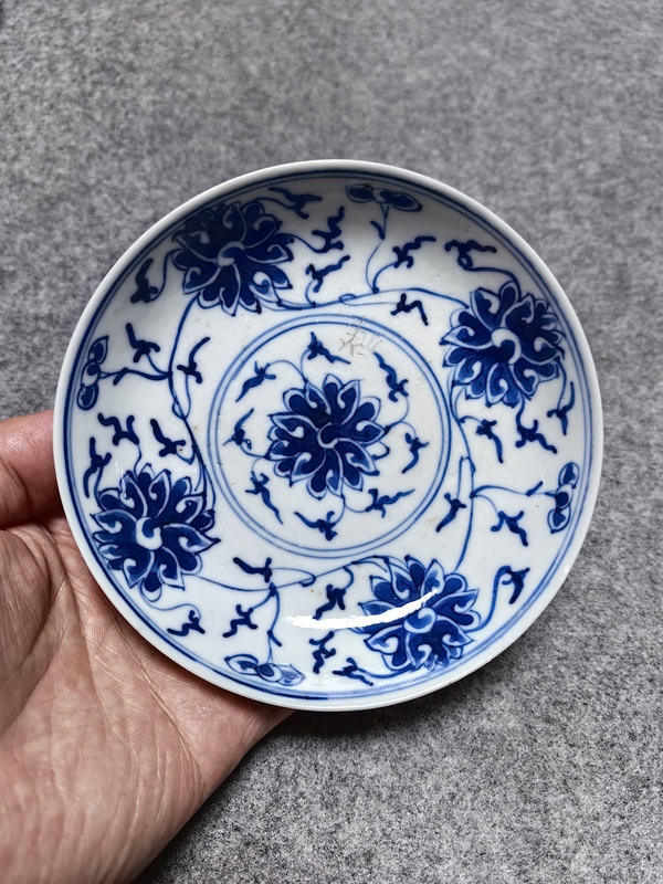 古玩陶瓷光緒-青花六字款纏枝花卉紋盤拍賣,當(dāng)前價(jià)格3200元