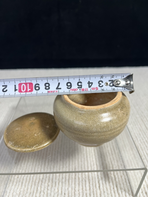 古玩陶瓷元末龍泉青瓷黃釉蓋罐拍賣,當前價格1880元
