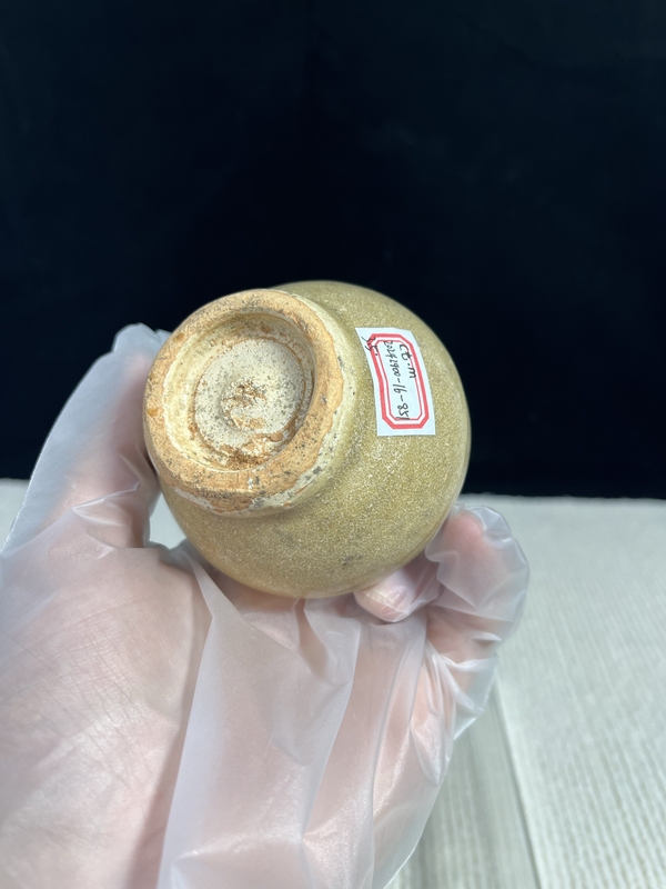古玩陶瓷元末龍泉青瓷黃釉蓋罐拍賣,當前價格1880元