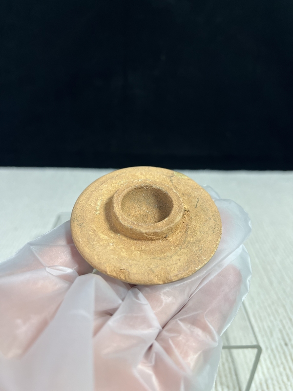 古玩陶瓷元末龍泉青瓷黃釉蓋罐拍賣,當前價格1880元