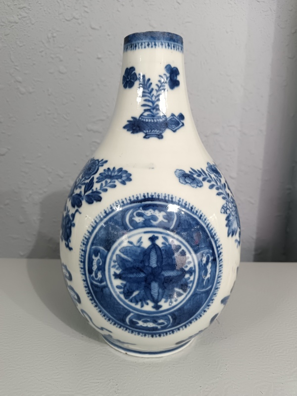 古玩陶瓷清乾隆名品菲茨休細路青花花卉瓶拍賣,當前價格3600元