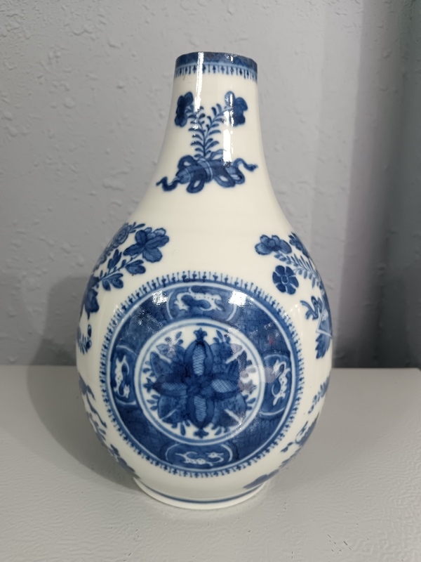 古玩陶瓷清乾隆名品菲茨休細路青花花卉瓶拍賣,當前價格3600元